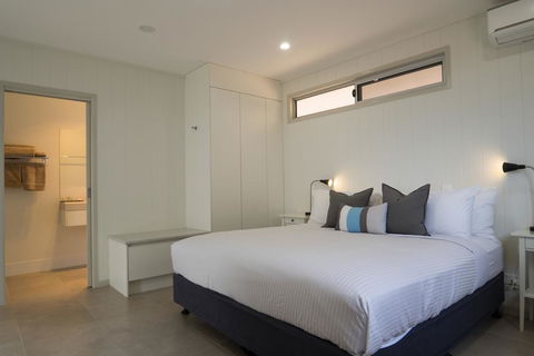 Cooper's Country Lodge - Accommodation Gladstone 0