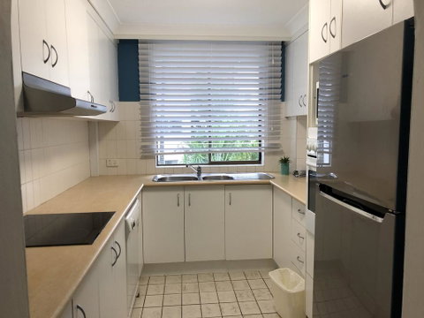 Copacabana Apartments - Accommodation Gladstone 1