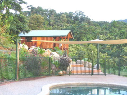 Coral Sea Views - Accommodation Gladstone 0