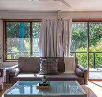 Coral's  Elizabeth Beach - Accommodation Gladstone