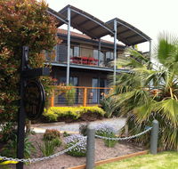 Corinella On The Esplanade Bed  Breakfast - Accommodation Gladstone