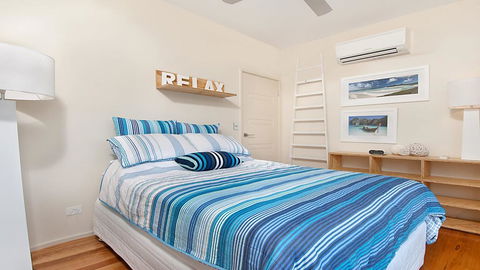 Costa Del Sol - WiFi And Austar - Accommodation Gladstone 3