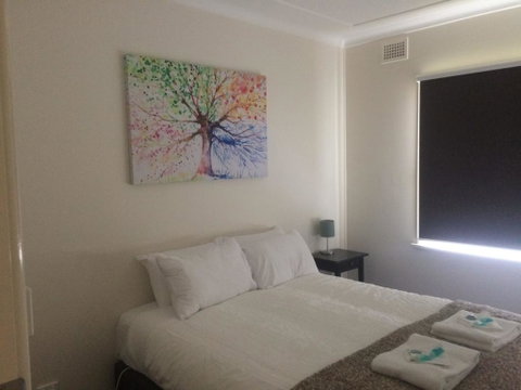 Costa Park Cottage Dio - Armidale - Accommodation Gladstone 2