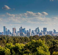 Cosy 1 Bedroom Apartment in Trendy Northcote - Accommodation Gladstone