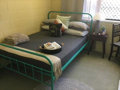 Cosy Bed & Breakfast - Accommodation Gladstone 1