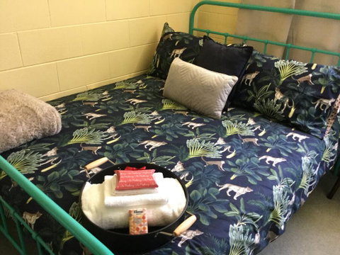 Cosy Bed & Breakfast - Accommodation Gladstone 0