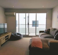 Cosy Modern Apartment in Brunswick - Accommodation Gladstone