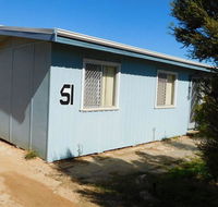 Cottage 51 - Topspot Cottages - Accommodation Gladstone