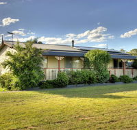 Cottages on Lovedale - Accommodation Gladstone