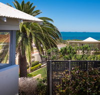 Cottesloe Executive Beach House - Accommodation Gladstone