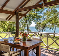 Cottonwood - Private Beachfront - Accommodation Gladstone