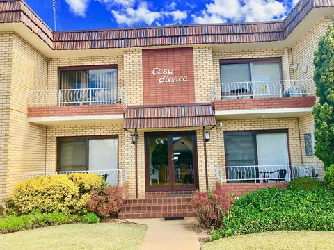 Country Apartments - Accommodation Gladstone 2