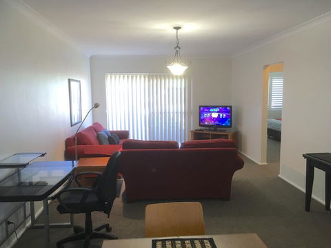 Country Apartments - Accommodation Gladstone 1