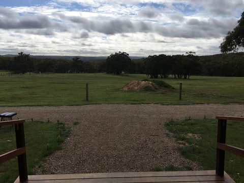 Country Cabin With Mountain Views Close To Ballarat - Accommodation Gladstone 2
