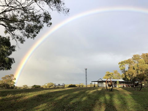 Country Cabin With Mountain Views Close To Ballarat - Accommodation Gladstone 0