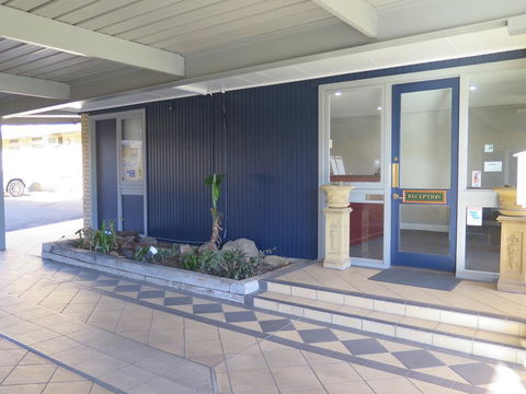 Country Comfort Armidale - Accommodation Gladstone 2