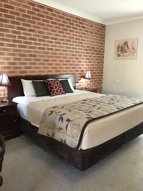 Country Gardens Motor Inn - Accommodation Gladstone 3