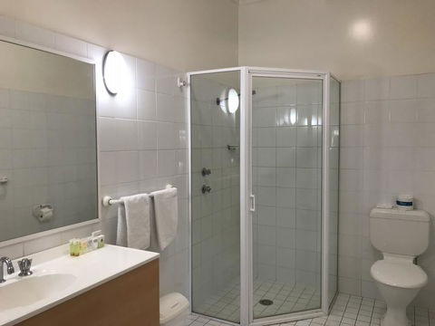 Country Gardens Motor Inn - Accommodation Gladstone 1