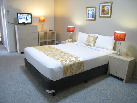 Country Lodge Motor Inn - Accommodation Gladstone 3