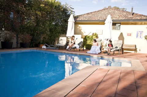 Country Plaza Motel - Accommodation Gladstone 0