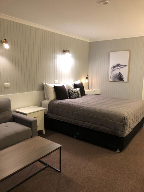 Country Roads Motor Inn - Accommodation Gladstone 2