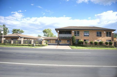 Cousins Motor Inn - Accommodation Gladstone 0