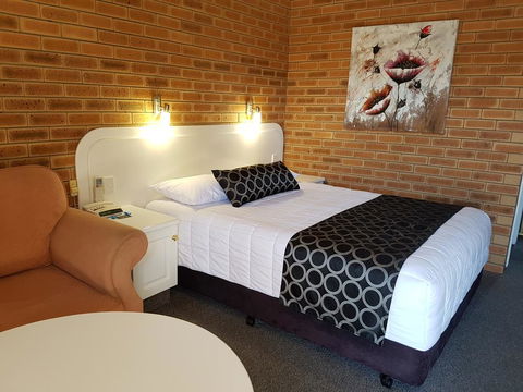 Cousins Motor Inn - Accommodation Gladstone 3
