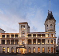 Craig's Royal Hotel - Accommodation Gladstone