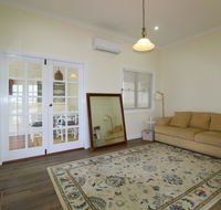 Crescent Haven 2A View Street - Accommodation Gladstone