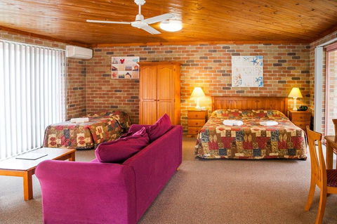 Crescent Head Resort & Conference Centre - Accommodation Gladstone 3