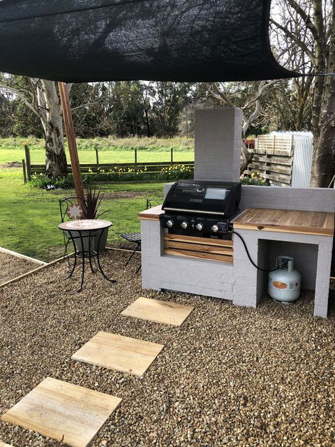 Creswick Motel - Accommodation Gladstone 0