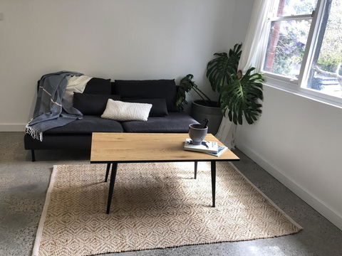 Cronulla Accommodation - Accommodation Gladstone 2