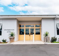 Crossroads Hotel - Accommodation Gladstone