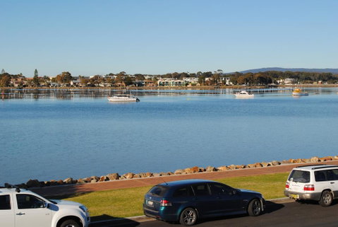 Crown Apartments - Accommodation Gladstone 1