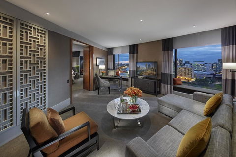Crown Towers Melbourne - Accommodation Gladstone 1