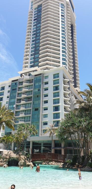 Crown Towers Resort Private Apartments - Accommodation Gladstone 3