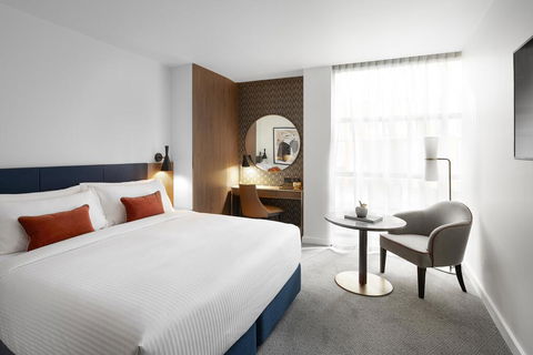 Crowne Plaza Sydney Darling Harbour - Accommodation Gladstone 3