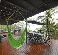 Crusoe's Beach House - Airlie Beach - Accommodation Gladstone