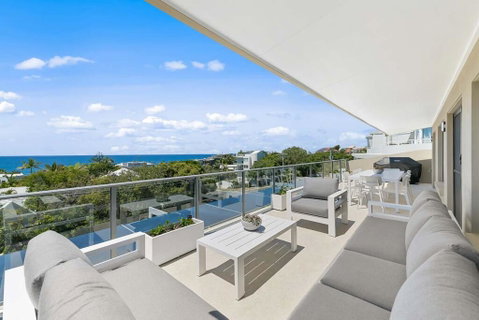 Crystal Shores Sunshine Beach - Accommodation Gladstone 1
