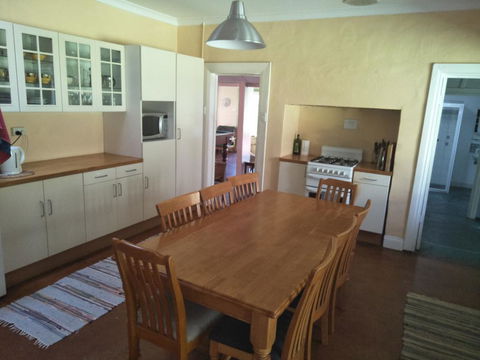 Crystal Springs Holiday Accommodation - Accommodation Gladstone 3