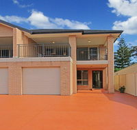 CShells On Quay - perfect location and great views - Accommodation Gladstone