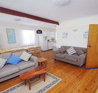 Culburra Sea Stay - beach and shop an easy walk - Accommodation Gladstone