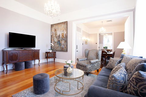 Culgoa Beautifully Refurbished 1896 Heritage House - Accommodation Gladstone 0
