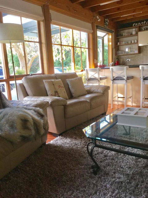 Cumquat Cottage - Accommodation Gladstone 3