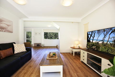 Curleys @ Culburra - Family & Pet Friendly - Accommodation Gladstone 2
