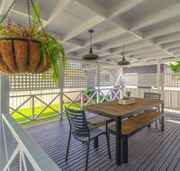 Curls and Buoys - Pet friendly - Stone throw to river - Accommodation Gladstone