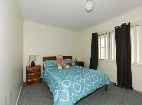 Cute And Costal - Accommodation Gladstone 2