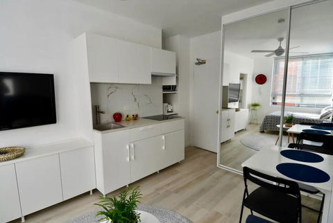 Cute Studio Apartment In Maroubra - Accommodation Gladstone 2