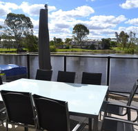 Cypress Drive Town House - Accommodation Gladstone