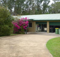 dad  alice's place - Accommodation Gladstone